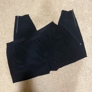 Lululemon Joggers black